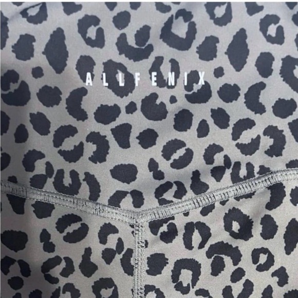 Leggings: Gray Leopard Print Leggings - Picture 3 of 4